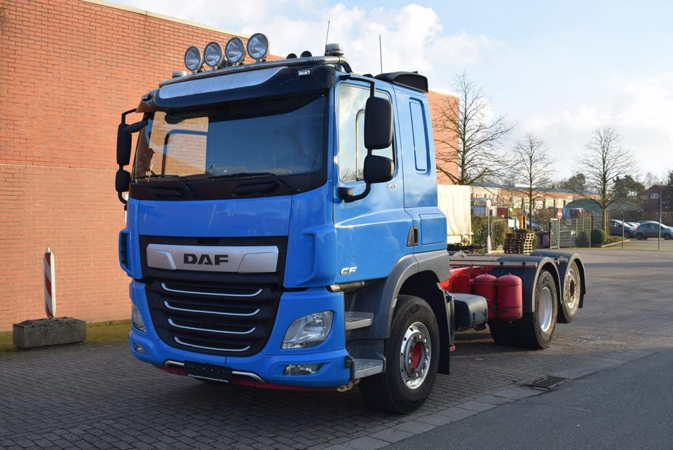 DAF  CF 450 6x2 Fahrgestell Klima Navi Lift Retarder - Podvozek s kabinou: obrázok 1 DAF  CF 450 6x2 Fahrgestell Klima Navi Lift Retarder - Podvozek s kabinou: obrázok 1
