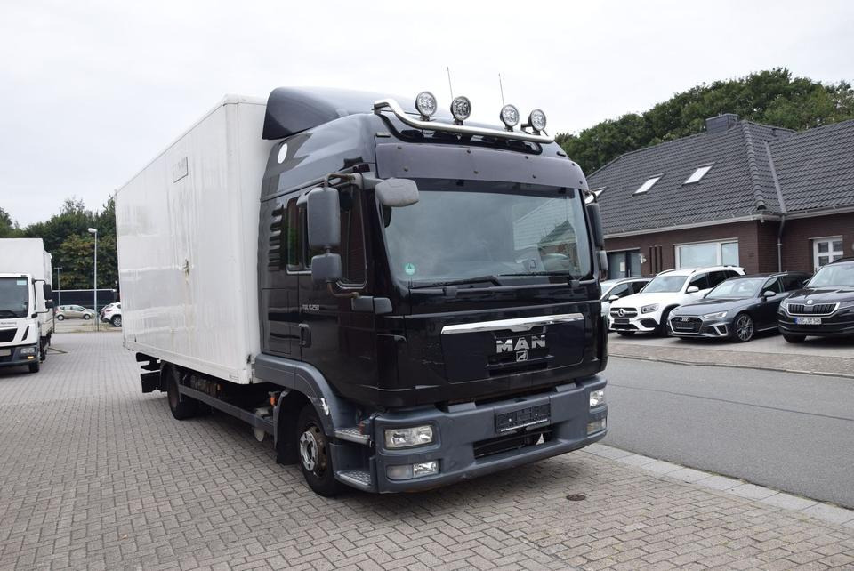 MAN TGL 8.250 Koffer 6,10m Klima AHK Standh Tempomat - Skříňový nákladní auto: obrázok 2 MAN TGL 8.250 Koffer 6,10m Klima AHK Standh Tempomat - Skříňový nákladní auto: obrázok 2