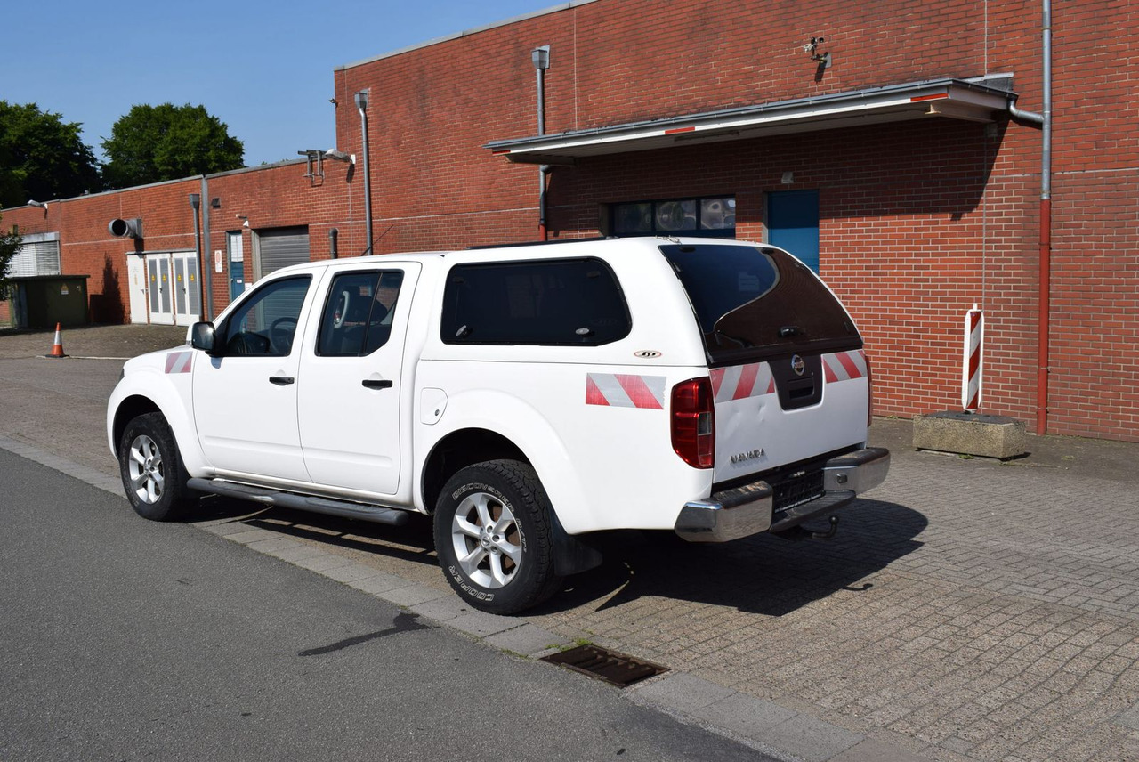 Nissan Navara Double Cab SE 4x4 Automatik Hardtop AHK - SUV: obrázok 3 Nissan Navara Double Cab SE 4x4 Automatik Hardtop AHK - SUV: obrázok 3