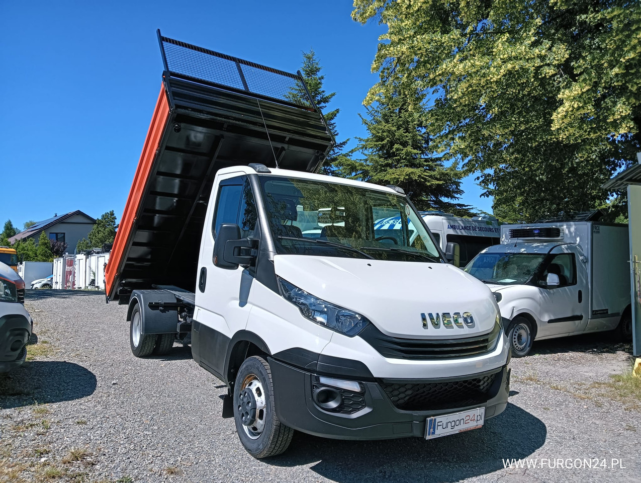 IVECO DAILY 35C14 WYWROTKA KIPER Z NAJAZDAMI NR 841 - Dodávka sklápač: obrázok 3 IVECO DAILY 35C14 WYWROTKA KIPER Z NAJAZDAMI NR 841 - Dodávka sklápač: obrázok 3