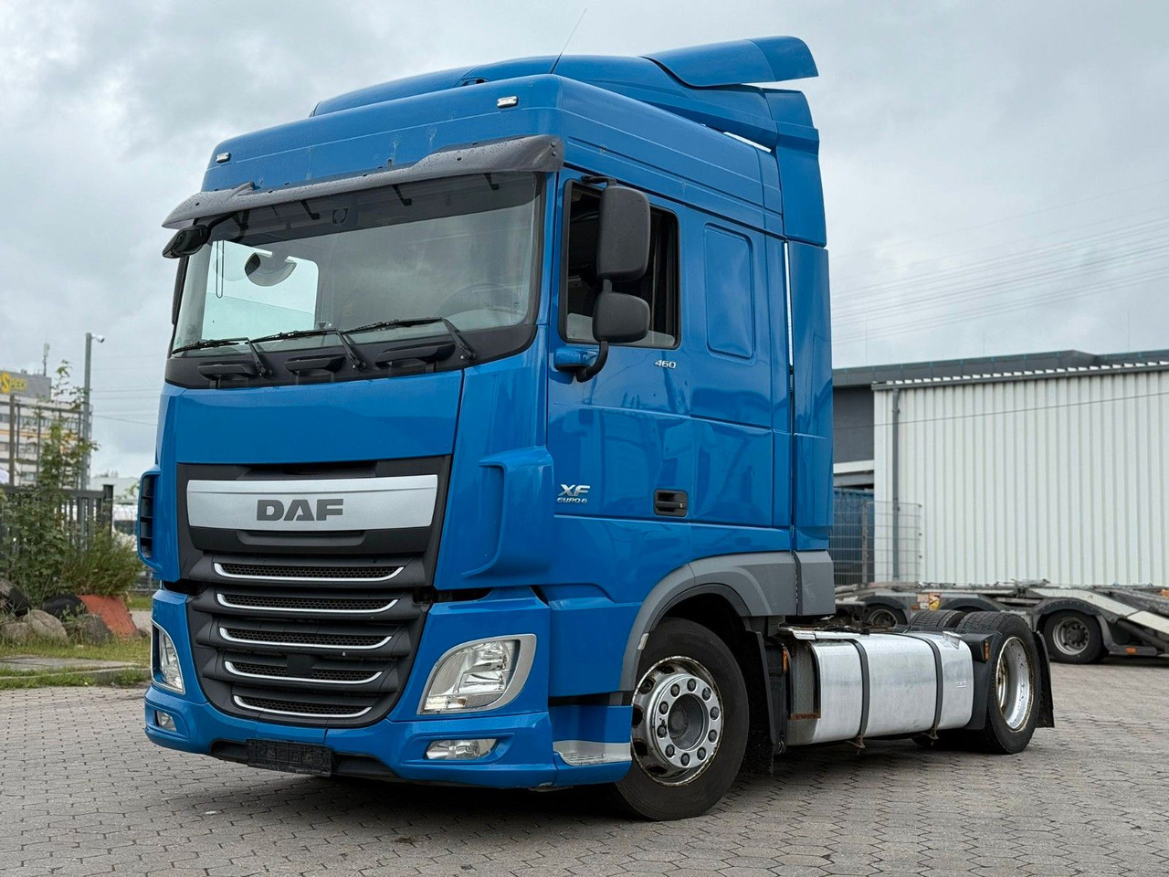 DAF XF 460 Low +Retarter+2xTank - Ťahač: obrázok 1 DAF XF 460 Low +Retarter+2xTank - Ťahač: obrázok 1