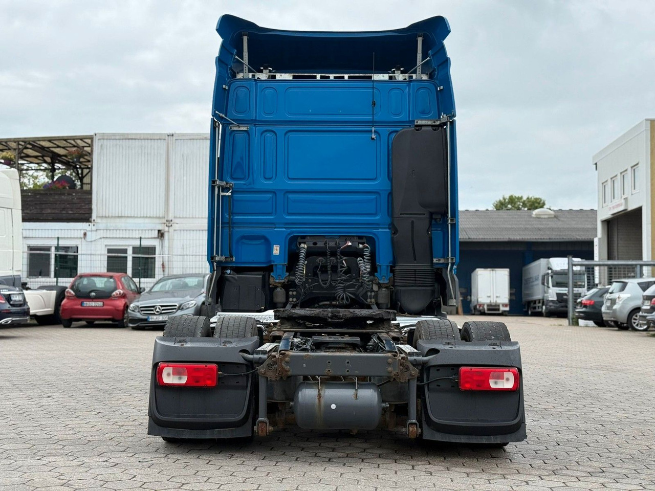 DAF XF 460 Low +Retarter+2xTank - Ťahač: obrázok 5 DAF XF 460 Low +Retarter+2xTank - Ťahač: obrázok 5