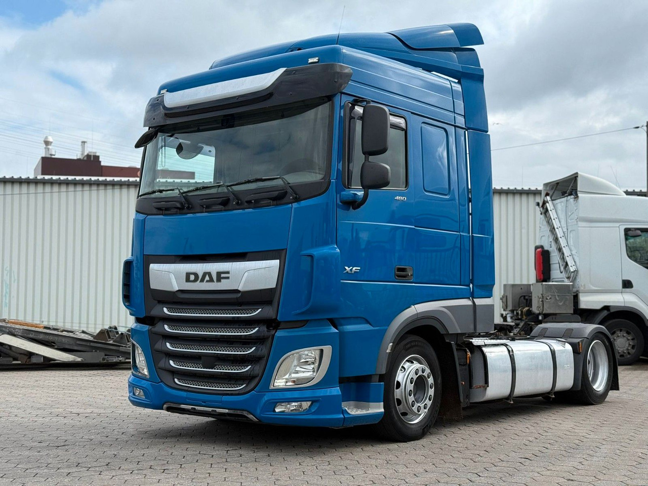 DAF XF 480 Low +Retarter+2xTank - Ťahač: obrázok 1 DAF XF 480 Low +Retarter+2xTank - Ťahač: obrázok 1