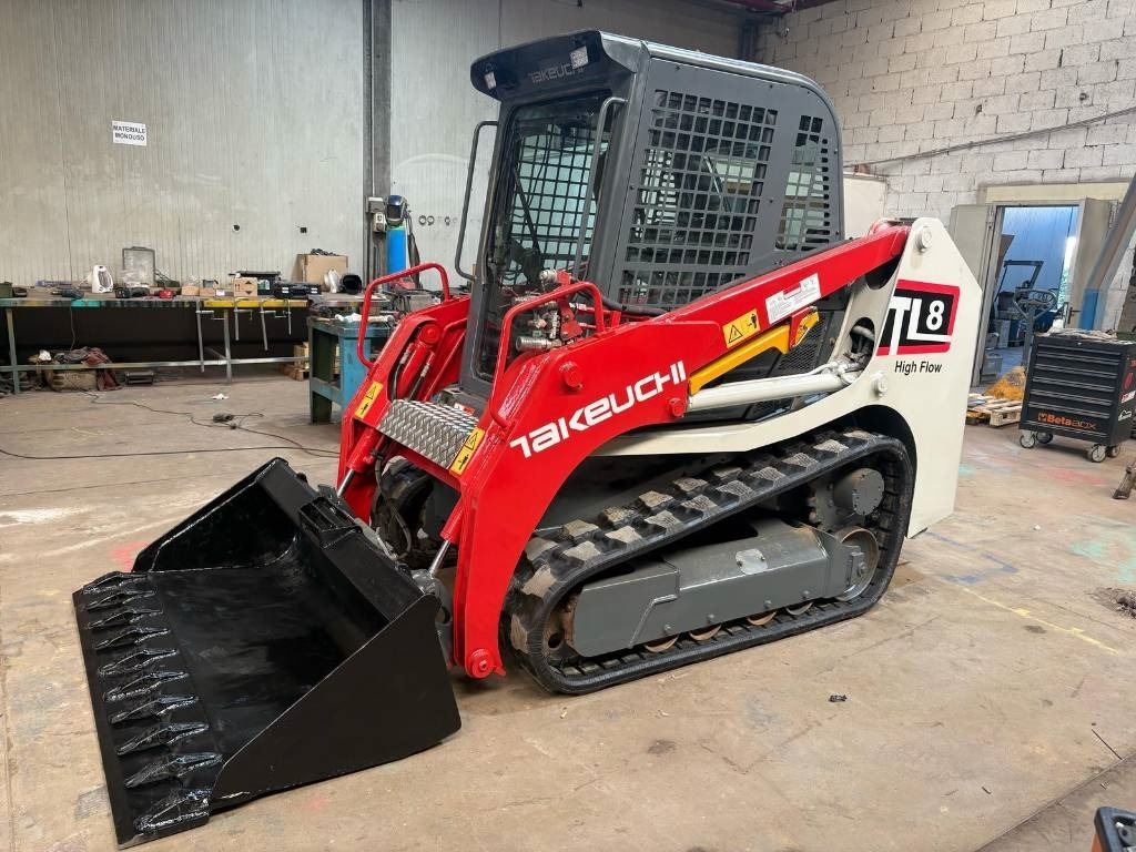 Takeuchi TL 8 - Šmykom riadený nakladač: obrázok 1 Takeuchi TL 8 - Šmykom riadený nakladač: obrázok 1