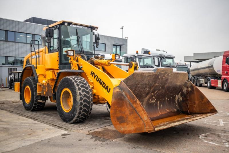 Hyundai HL955XT - Kolesový nakladač: obrázok 2 Hyundai HL955XT - Kolesový nakladač: obrázok 2