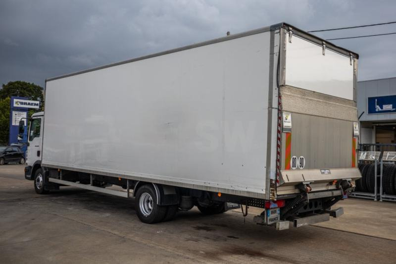 MAN TGL 12.220 BL+E5+HAYON - Skříňový nákladní auto: obrázok 4 MAN TGL 12.220 BL+E5+HAYON - Skříňový nákladní auto: obrázok 4
