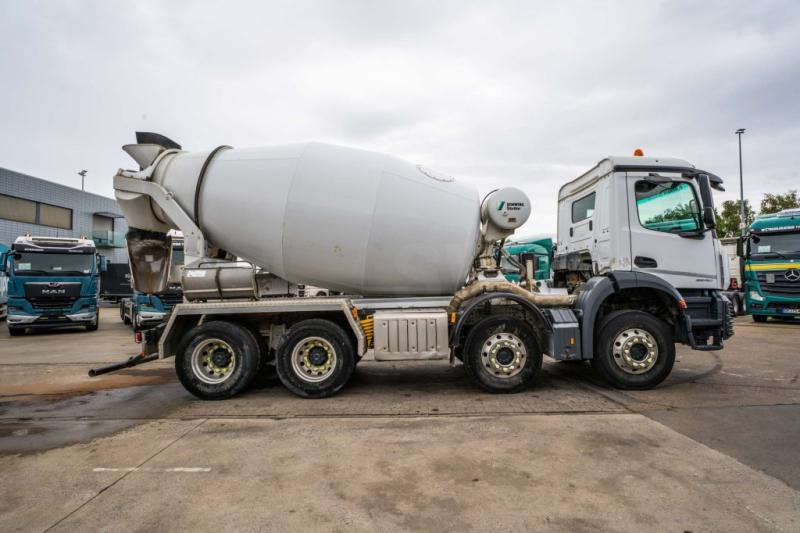 Mercedes AROCS 3240 + STETTER 9m3 - Domiešavač: obrázok 3 Mercedes AROCS 3240 + STETTER 9m3 - Domiešavač: obrázok 3