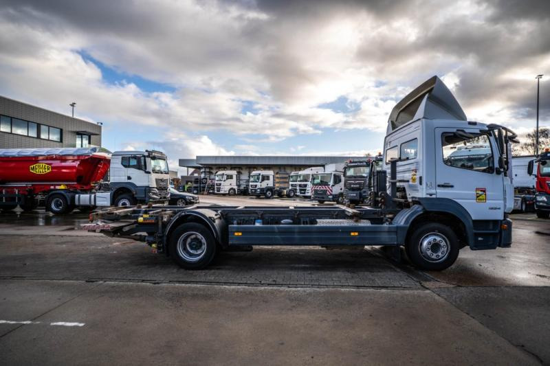Mercedes ATEGO 1224 // HAYON DHOLLANDIA - Kontejnérový podvozek/ Výměnná nástavba: obrázok 3 Mercedes ATEGO 1224 // HAYON DHOLLANDIA - Kontejnérový podvozek/ Výměnná nástavba: obrázok 3