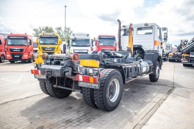 Mercedes SK 2024 HN - Hákový nosič kontajnerov: obrázok 3 Mercedes SK 2024 HN - Hákový nosič kontajnerov: obrázok 3