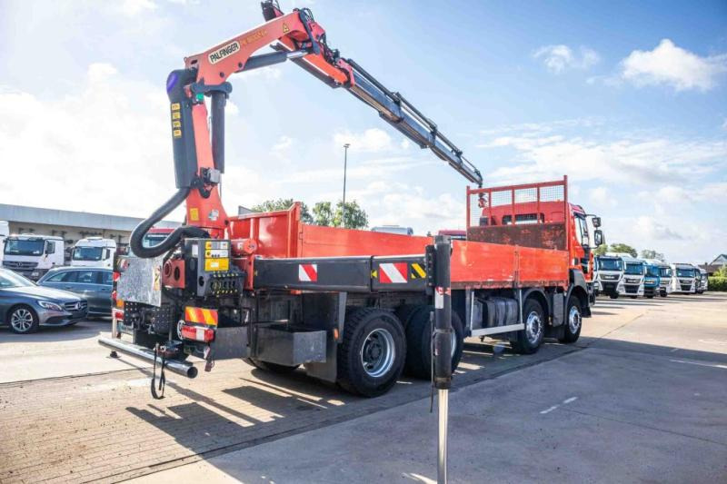 Renault KERAX 380DXI+E5+PK18TM/4EXT - Valníkový/ Plošinový nákladný automobil, Auto s hydraulickou rukou: obrázok 3 Renault KERAX 380DXI+E5+PK18TM/4EXT - Valníkový/ Plošinový nákladný automobil, Auto s hydraulickou rukou: obrázok 3