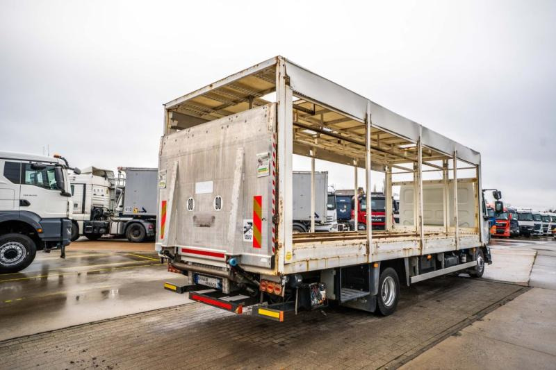 Renault MIDLUM 180 DXI (12 T) - Plachtové nákladné vozidlo: obrázok 4 Renault MIDLUM 180 DXI (12 T) - Plachtové nákladné vozidlo: obrázok 4