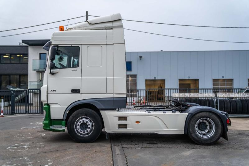 DAF XF 460 + HYDRAULIQUE (50Ton) - Ťahač: obrázok 2 DAF XF 460 + HYDRAULIQUE (50Ton) - Ťahač: obrázok 2