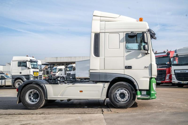 DAF XF 460 + HYDRAULIQUE (50Ton) - Ťahač: obrázok 3 DAF XF 460 + HYDRAULIQUE (50Ton) - Ťahač: obrázok 3