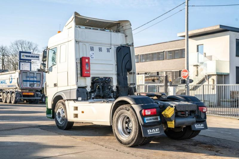 DAF XF 460 + HYDRAULIQUE (50Ton) - Ťahač: obrázok 5 DAF XF 460 + HYDRAULIQUE (50Ton) - Ťahač: obrázok 5
