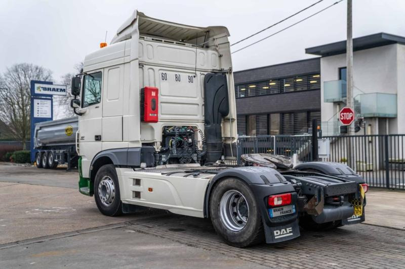 DAF XF 460 + HYDRAULIQUE (50Ton) - Ťahač: obrázok 5 DAF XF 460 + HYDRAULIQUE (50Ton) - Ťahač: obrázok 5