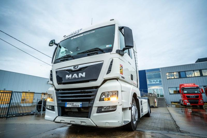 MAN TGX 18.470 XLX + INTARDER - Ťahač: obrázok 2 MAN TGX 18.470 XLX + INTARDER - Ťahač: obrázok 2