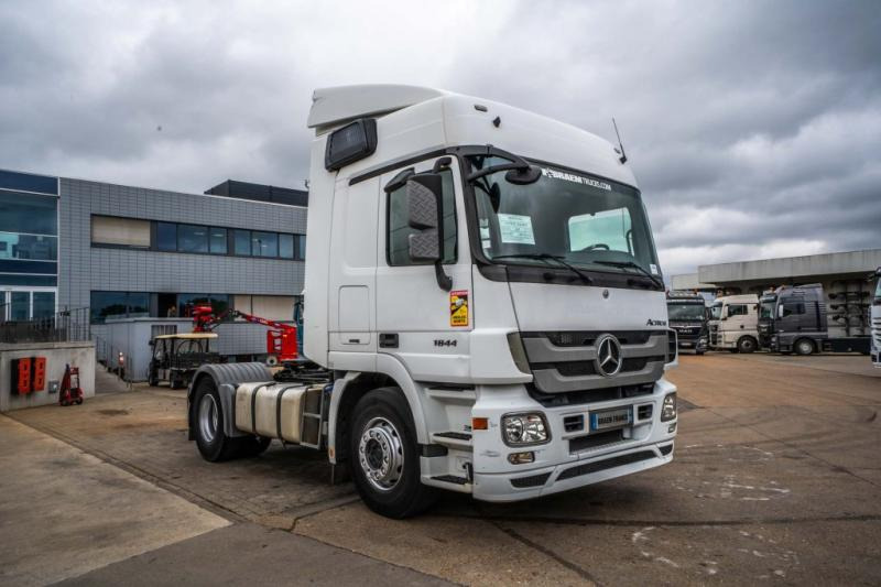 Mercedes ACTROS 1844 LS-MP3+VOITH - Ťahač: obrázok 2 Mercedes ACTROS 1844 LS-MP3+VOITH - Ťahač: obrázok 2
