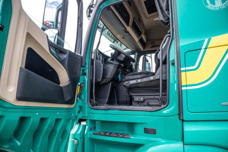 Mercedes ACTROS 1845 LS+E5 - Ťahač: obrázok 5 Mercedes ACTROS 1845 LS+E5 - Ťahač: obrázok 5