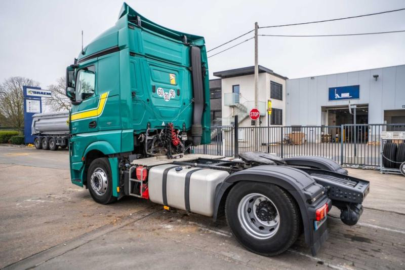 Mercedes ACTROS 1845 LS - Ťahač: obrázok 5 Mercedes ACTROS 1845 LS - Ťahač: obrázok 5