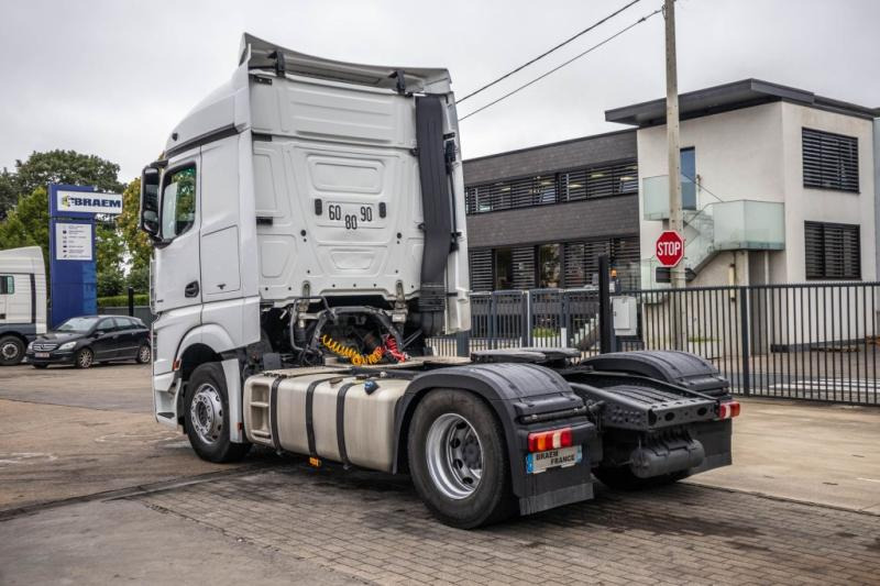 Mercedes ACTROS 1845 LS - Ťahač: obrázok 4 Mercedes ACTROS 1845 LS - Ťahač: obrázok 4