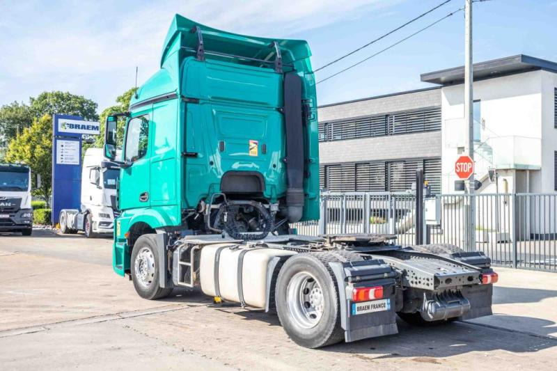 Mercedes ACTROS 1845 LS - Ťahač: obrázok 4 Mercedes ACTROS 1845 LS - Ťahač: obrázok 4