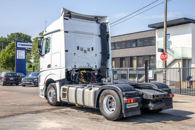 Mercedes ACTROS 1845 LS - Ťahač: obrázok 4 Mercedes ACTROS 1845 LS - Ťahač: obrázok 4