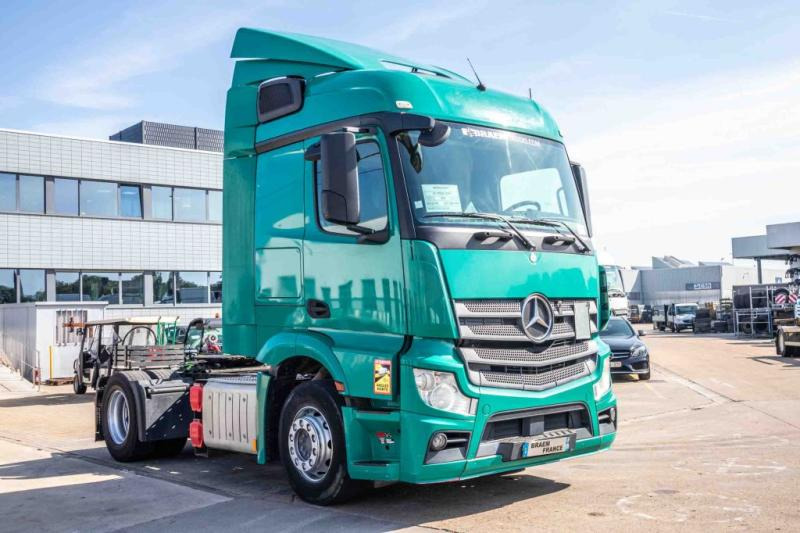 Mercedes ACTROS 1845 LS - Ťahač: obrázok 2 Mercedes ACTROS 1845 LS - Ťahač: obrázok 2