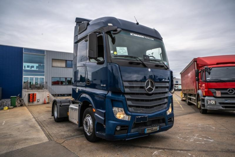 Mercedes ACTROS 1846 LS - Ťahač: obrázok 2 Mercedes ACTROS 1846 LS - Ťahač: obrázok 2