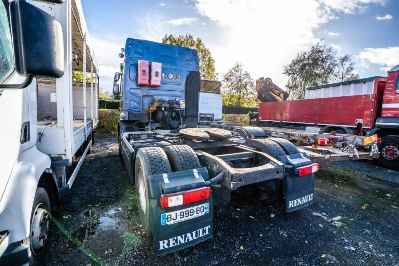 Renault PREMIUM 450 DXI+VOITH+ problème moteur - Ťahač: obrázok 3 Renault PREMIUM 450 DXI+VOITH+ problème moteur - Ťahač: obrázok 3