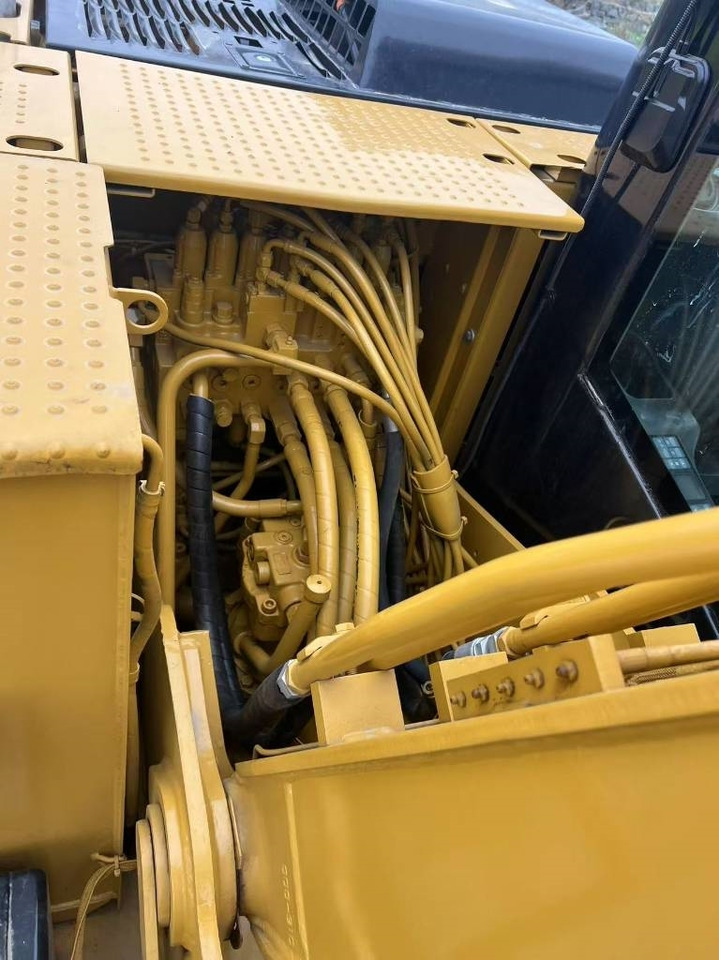 CAT 312D2GC  - Pásové rýpadlo: obrázok 3 CAT 312D2GC  - Pásové rýpadlo: obrázok 3