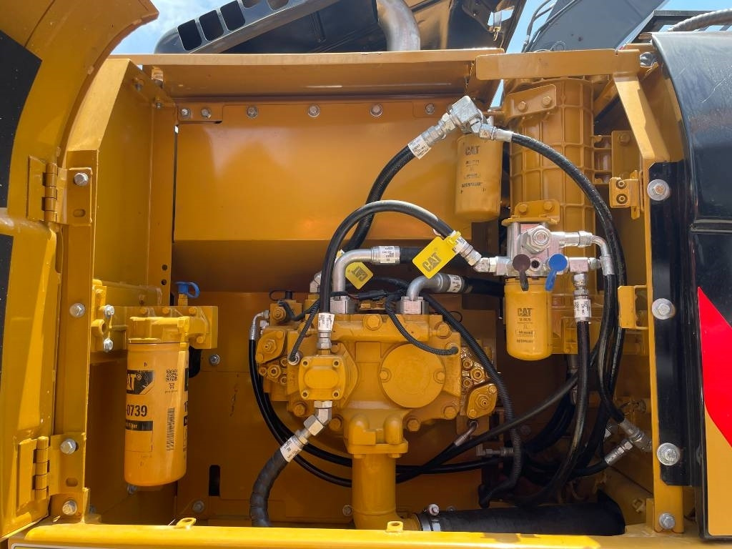 CAT 323D2  - Pásové rýpadlo: obrázok 5 CAT 323D2  - Pásové rýpadlo: obrázok 5