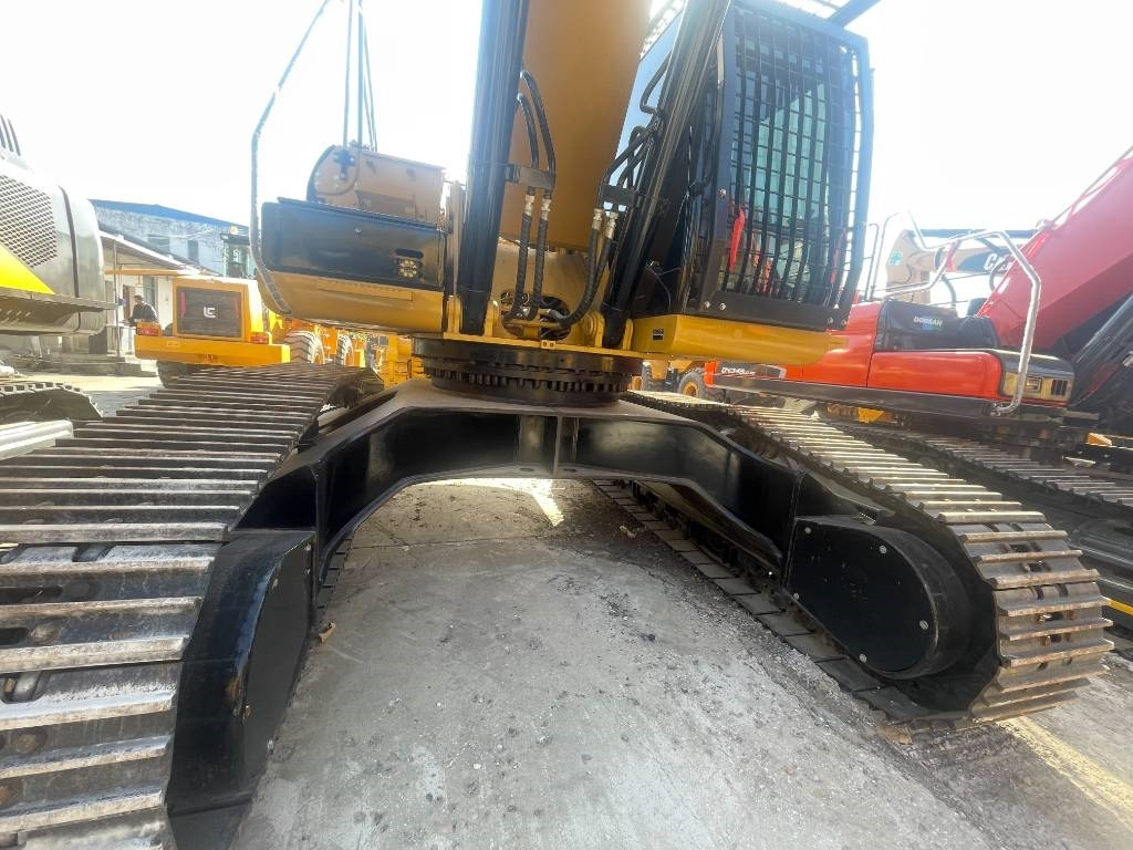 CAT 340D2L - Pásové rýpadlo: obrázok 3 CAT 340D2L - Pásové rýpadlo: obrázok 3