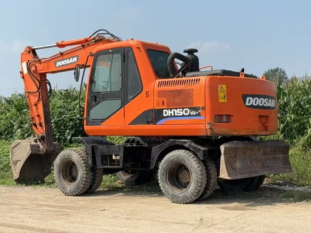 Doosan DH 150 W-7 - Pásové rýpadlo: obrázok 4 Doosan DH 150 W-7 - Pásové rýpadlo: obrázok 4