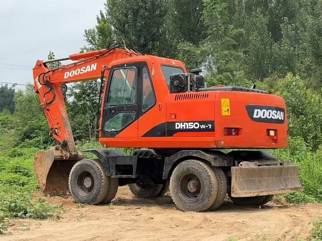 Doosan DH 150 W-7 - Kolesové rýpadlo: obrázok 5 Doosan DH 150 W-7 - Kolesové rýpadlo: obrázok 5