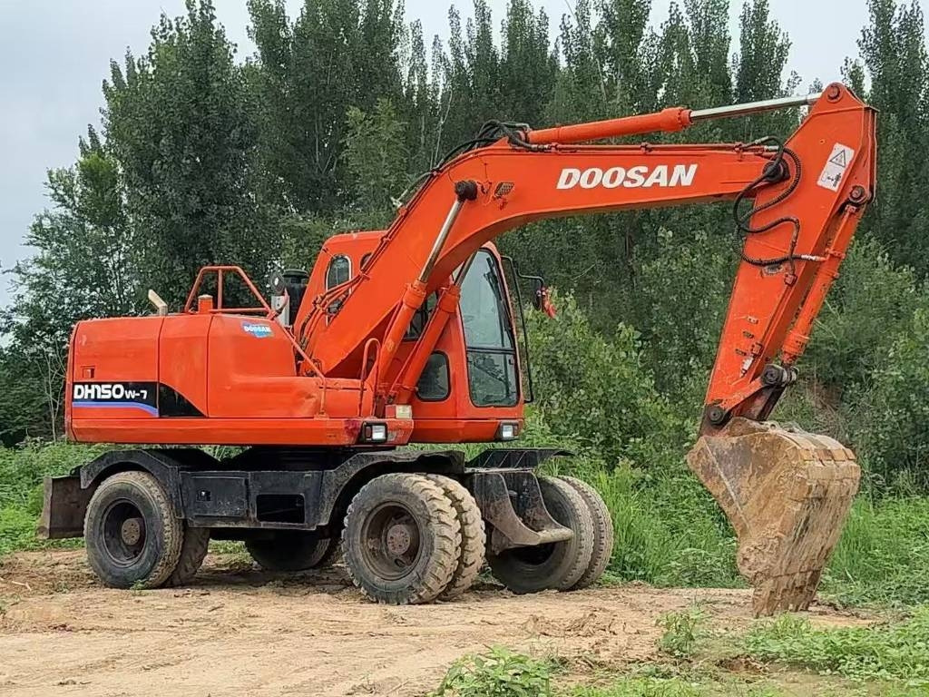 Doosan DH 150 W-7 - Kolesové rýpadlo: obrázok 1 Doosan DH 150 W-7 - Kolesové rýpadlo: obrázok 1