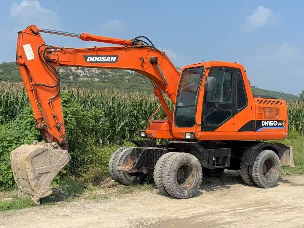 Doosan DH 150 W-7 - Pásové rýpadlo: obrázok 2 Doosan DH 150 W-7 - Pásové rýpadlo: obrázok 2