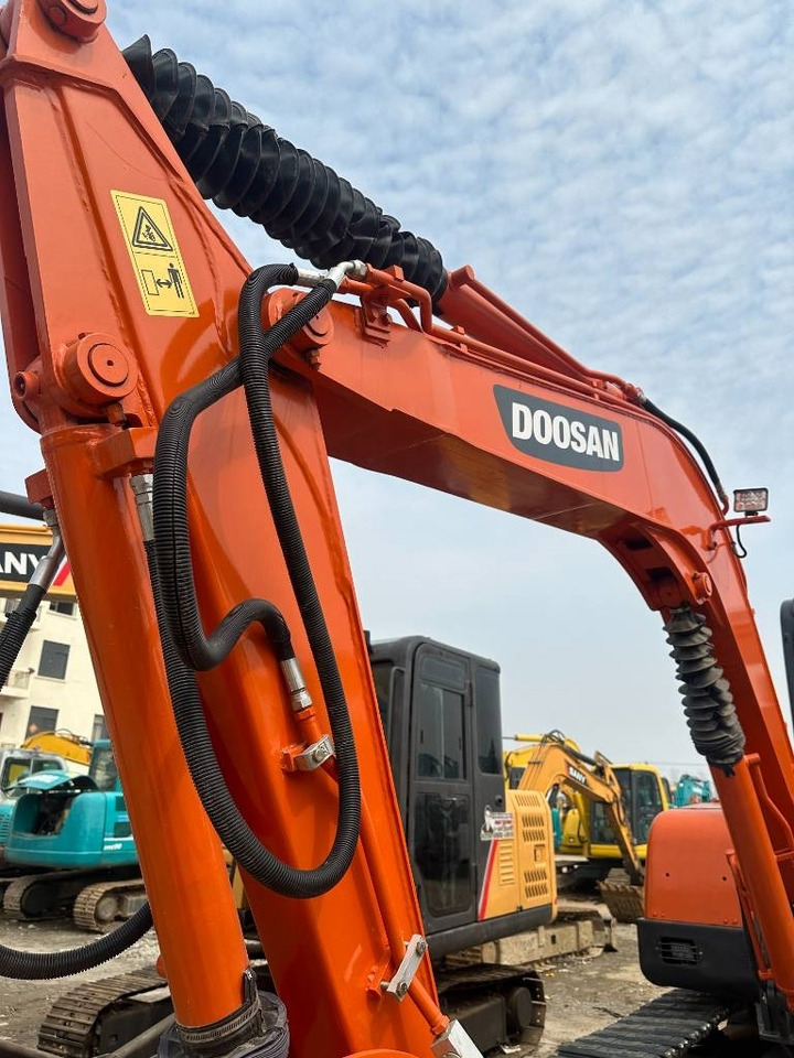 Doosan DH 60-7 - Pásové rýpadlo: obrázok 4 Doosan DH 60-7 - Pásové rýpadlo: obrázok 4