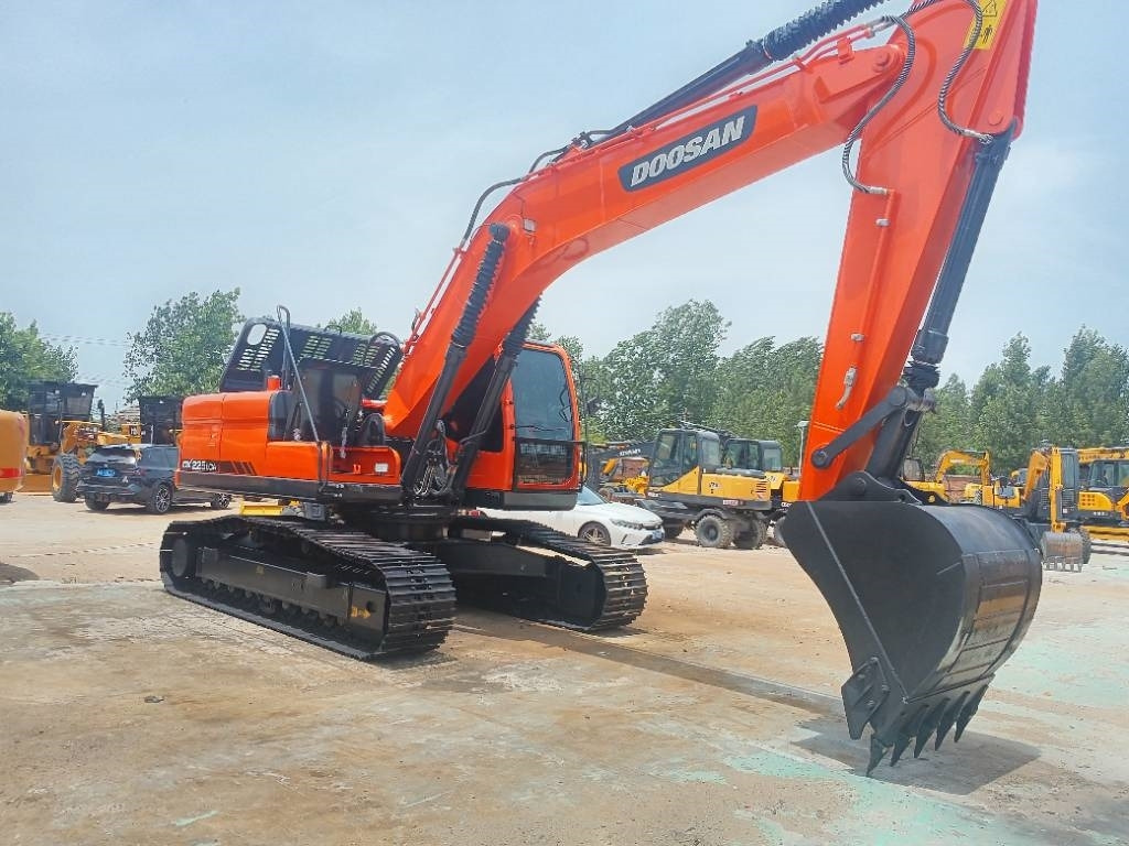 Doosan DX 225 - Pásové rýpadlo: obrázok 1 Doosan DX 225 - Pásové rýpadlo: obrázok 1