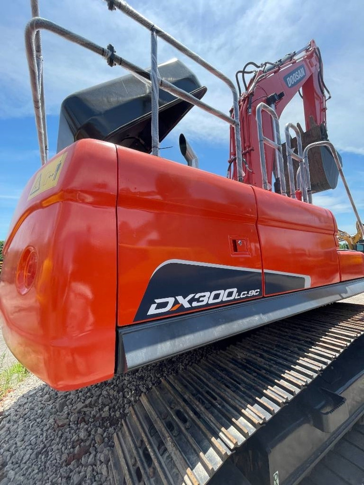 Doosan DX 300 - Pásové rýpadlo: obrázok 3 Doosan DX 300 - Pásové rýpadlo: obrázok 3