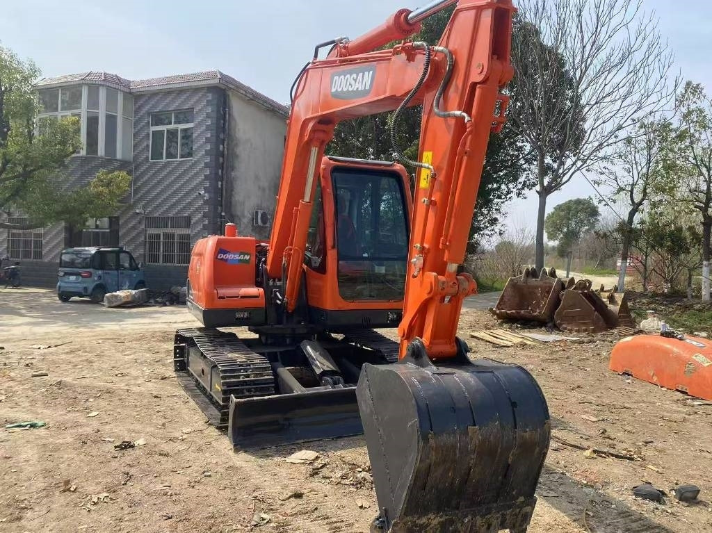 Doosan DX 75-9 C - Mini rýpadlo: obrázok 4 Doosan DX 75-9 C - Mini rýpadlo: obrázok 4