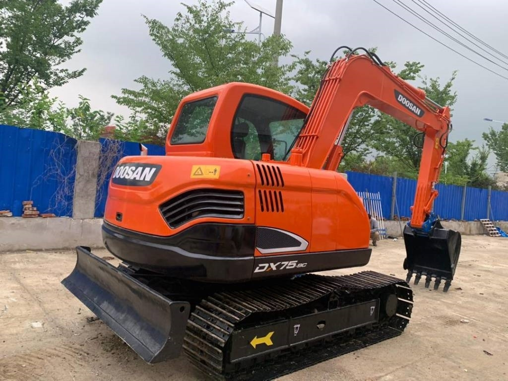Doosan DX 75-9 C - Mini rýpadlo: obrázok 2 Doosan DX 75-9 C - Mini rýpadlo: obrázok 2