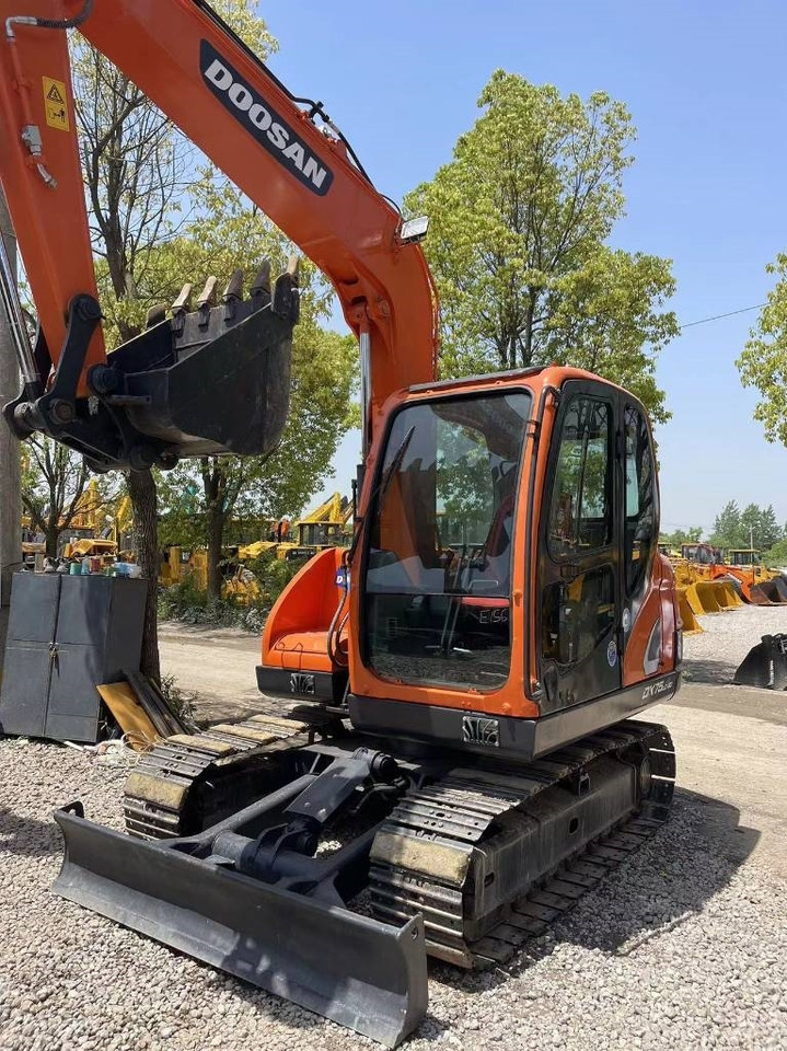 Doosan DX 75-9 C - Mini rýpadlo: obrázok 2 Doosan DX 75-9 C - Mini rýpadlo: obrázok 2