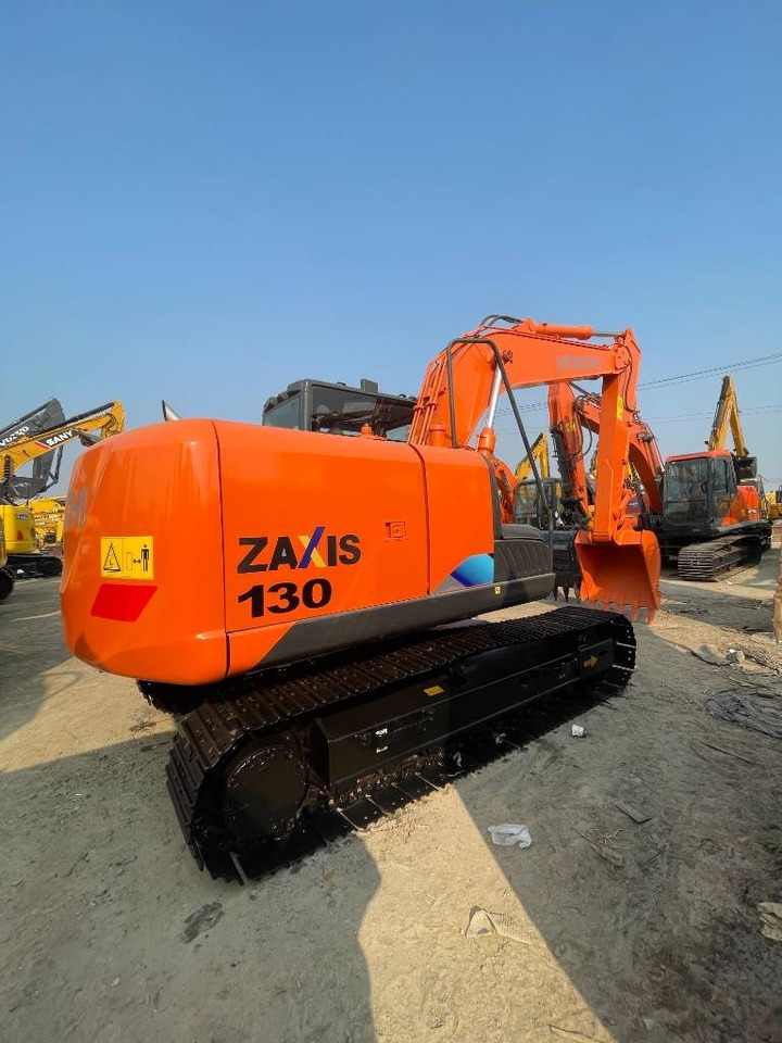 Hitachi ZX 130 - Pásové rýpadlo: obrázok 1 Hitachi ZX 130 - Pásové rýpadlo: obrázok 1