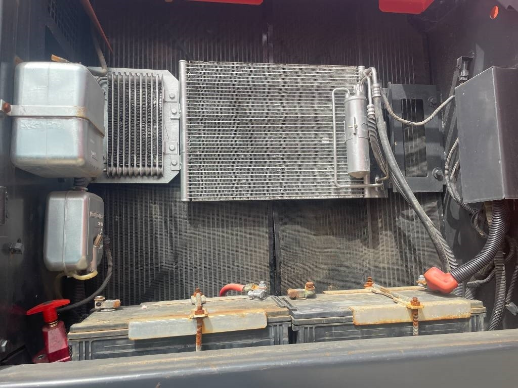 Hitachi ZX 240 - Pásové rýpadlo: obrázok 3 Hitachi ZX 240 - Pásové rýpadlo: obrázok 3