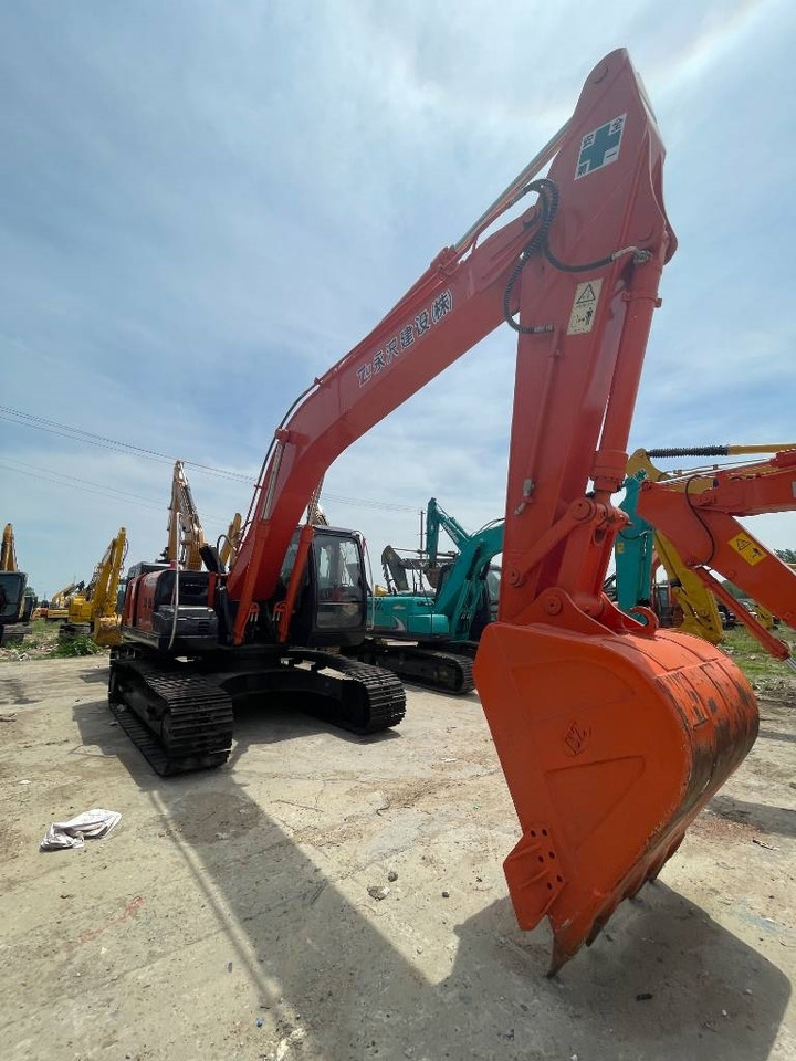 Hitachi ZX 240 - Pásové rýpadlo: obrázok 5 Hitachi ZX 240 - Pásové rýpadlo: obrázok 5