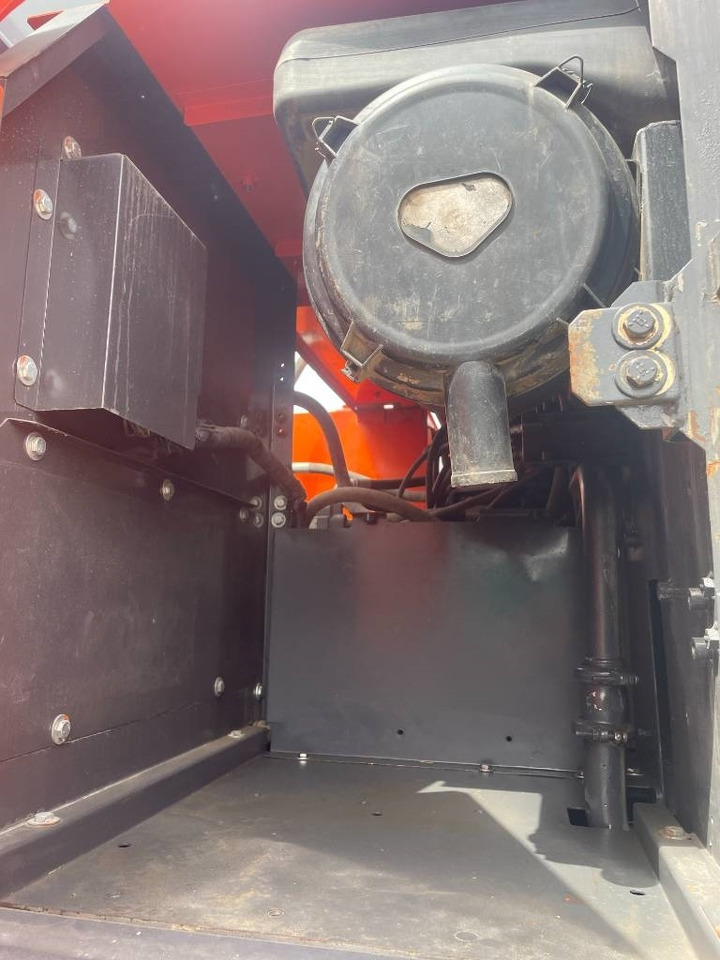 Hitachi ZX 240 - Pásové rýpadlo: obrázok 2 Hitachi ZX 240 - Pásové rýpadlo: obrázok 2