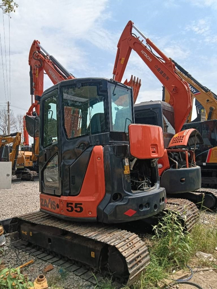 Hitachi ZX 55 - Pásové rýpadlo: obrázok 5 Hitachi ZX 55 - Pásové rýpadlo: obrázok 5