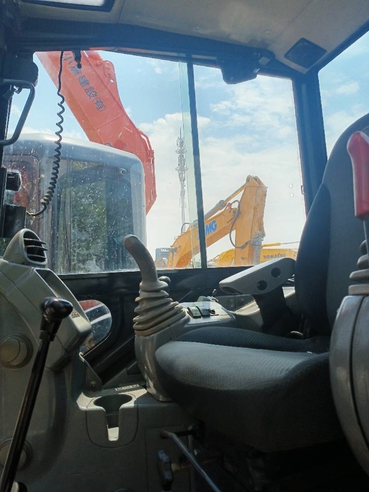 Hitachi ZX 55 - Pásové rýpadlo: obrázok 4 Hitachi ZX 55 - Pásové rýpadlo: obrázok 4