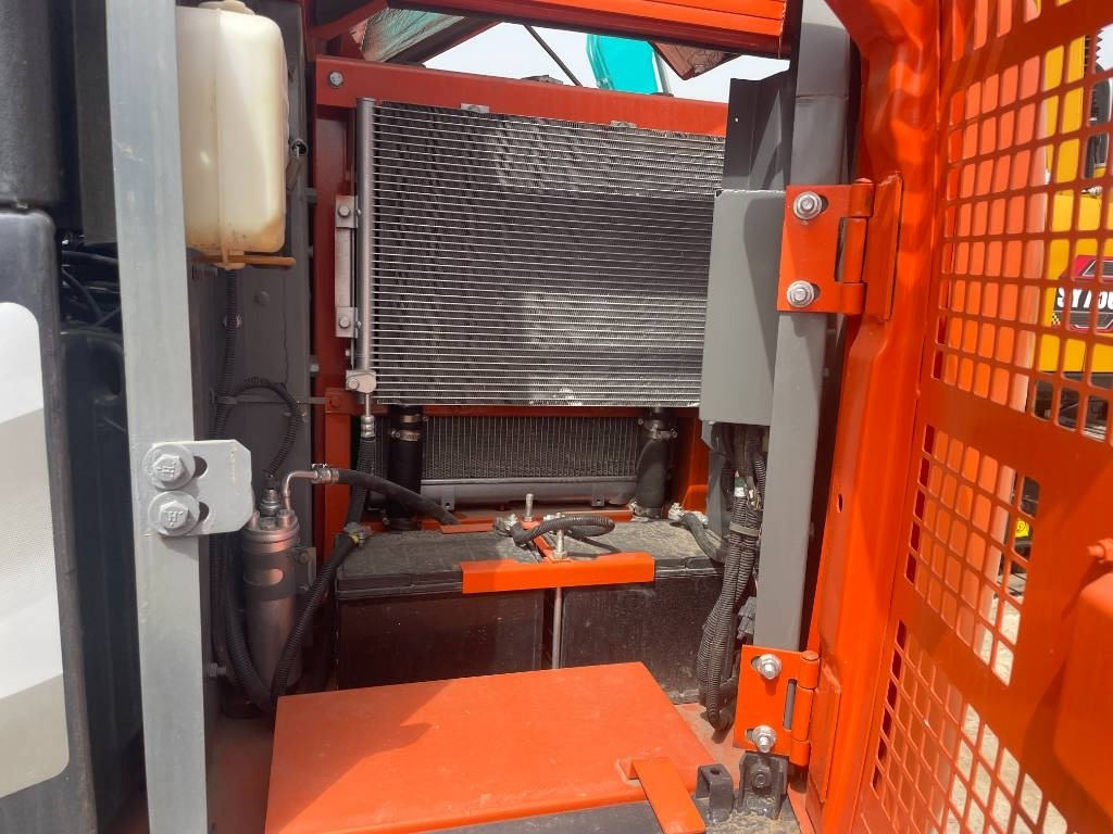 Hitachi ZX 70 - Mini rýpadlo: obrázok 4 Hitachi ZX 70 - Mini rýpadlo: obrázok 4