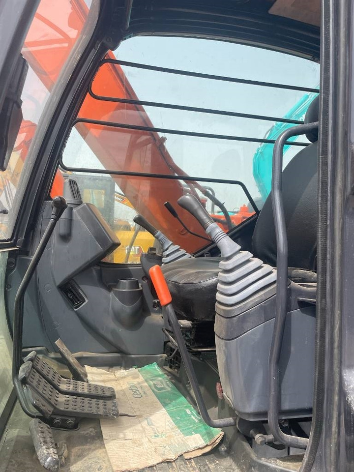 Hitachi ZX 70 - Mini rýpadlo: obrázok 5 Hitachi ZX 70 - Mini rýpadlo: obrázok 5